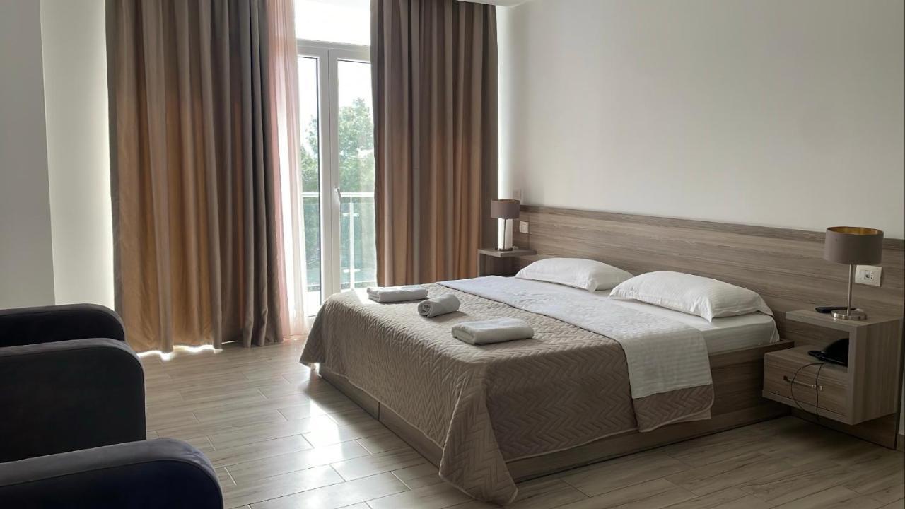 Prince Adriatic Resort Shengjin Bagian luar foto